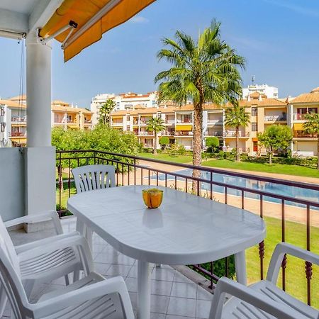 Serene Apartment W/ Balcony And Pool By Lovelystay كوارتيرا المظهر الخارجي الصورة